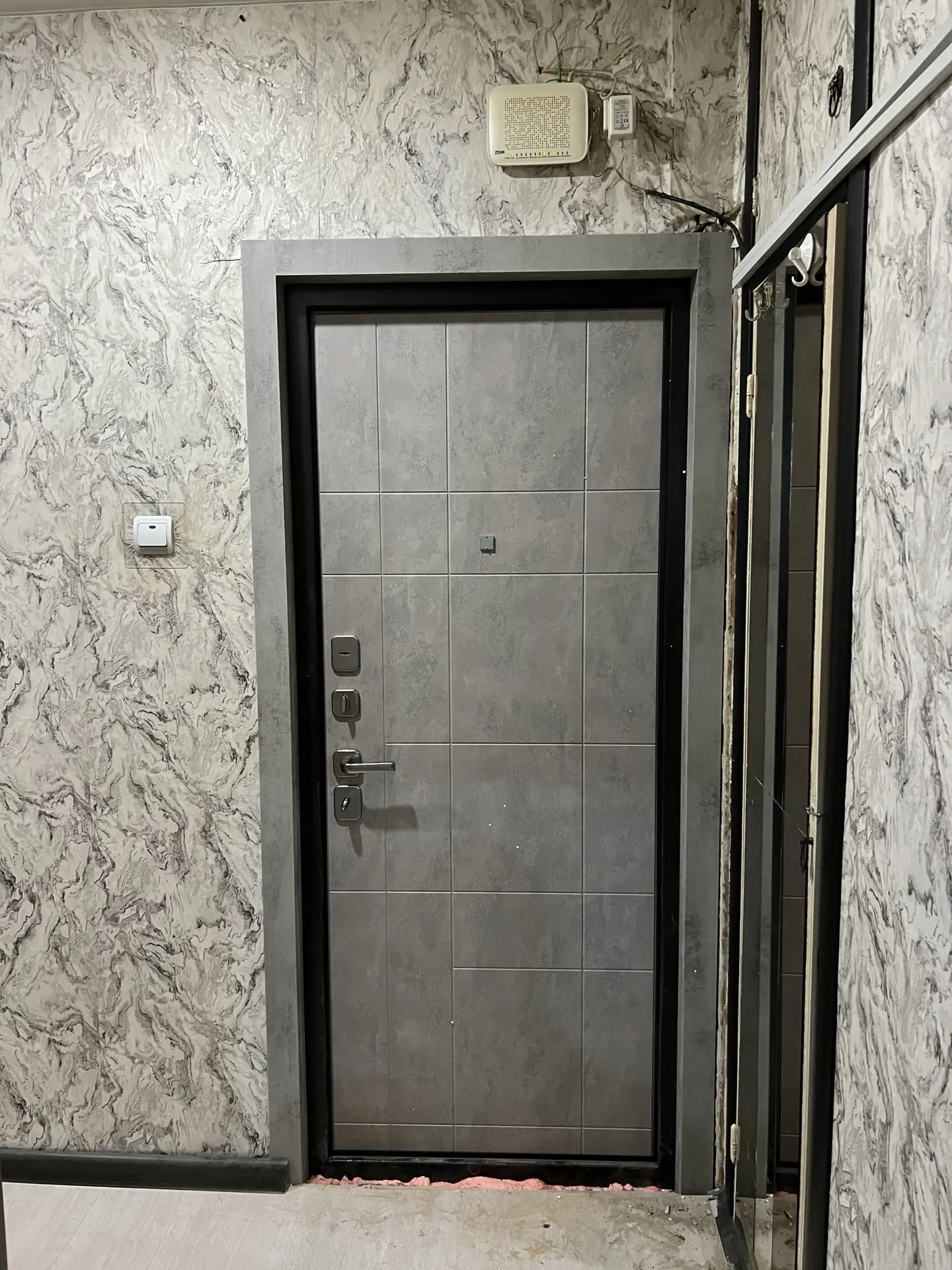 Установка двери Door Strong — работа 3