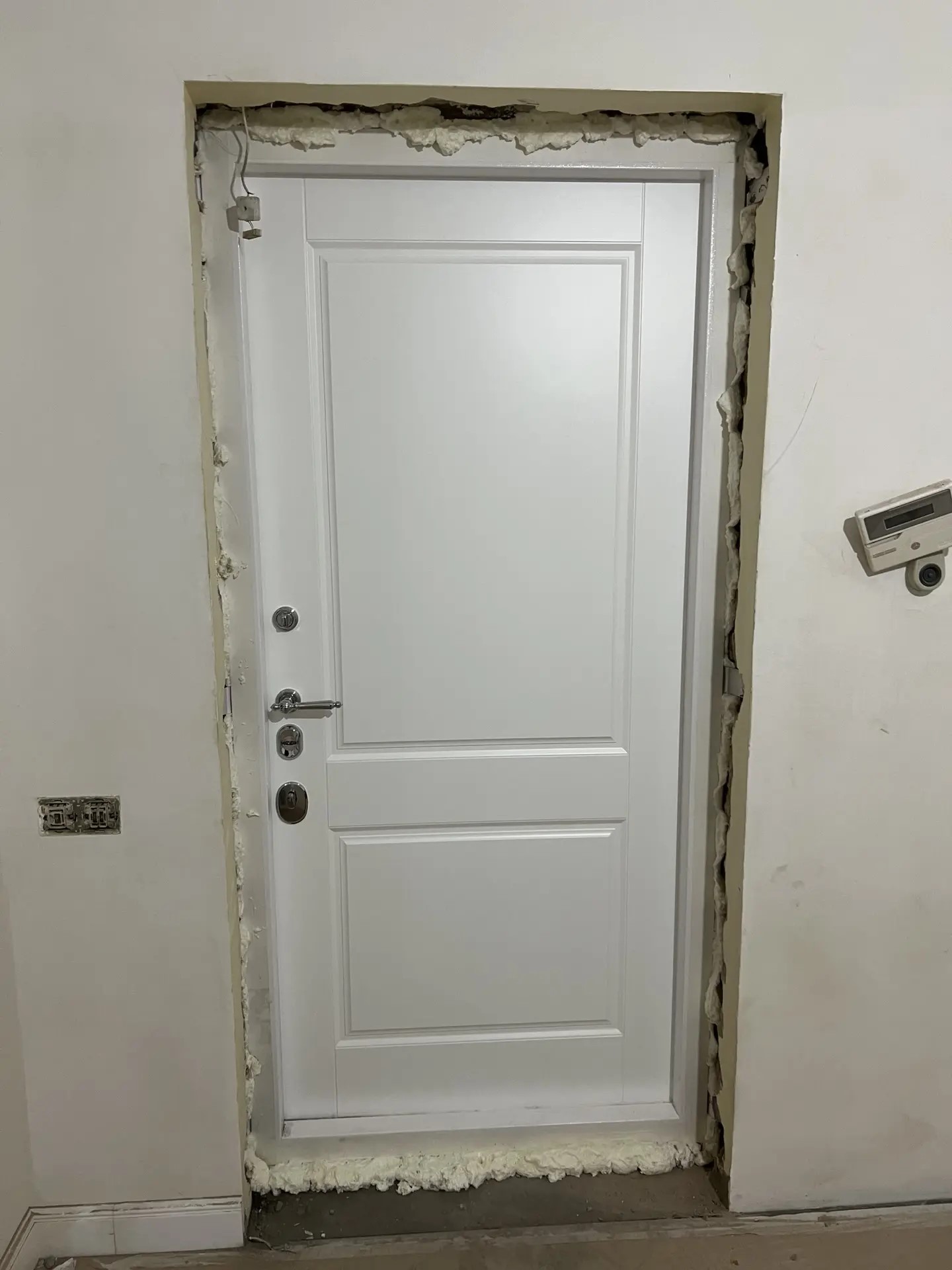 Установка двери Door Strong — работа 16