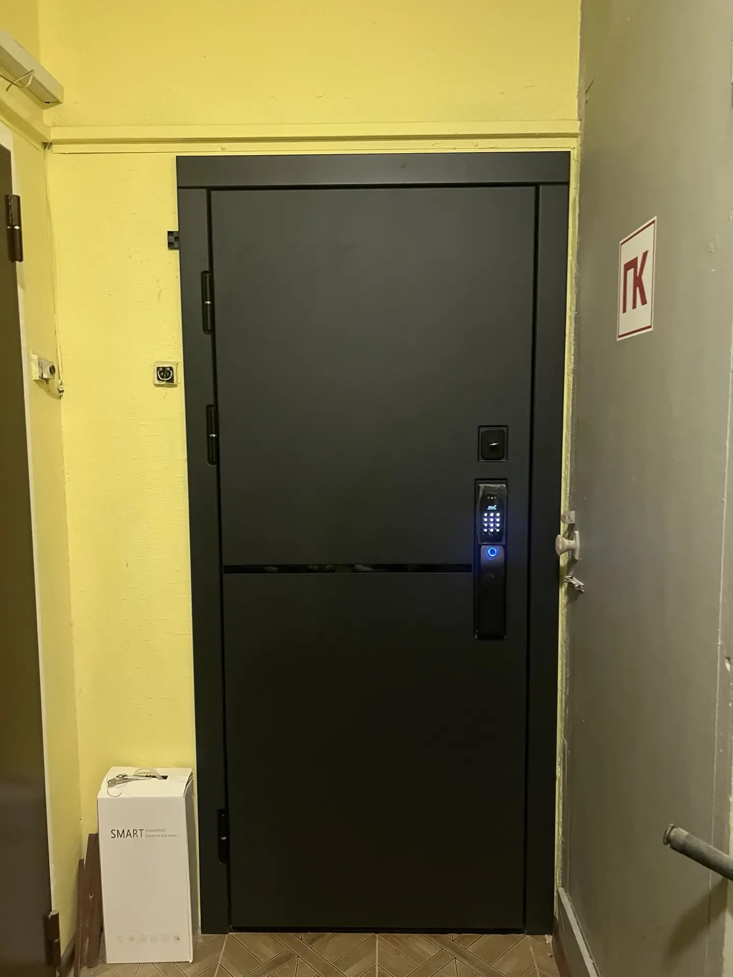 Установка двери Door Strong — работа 39