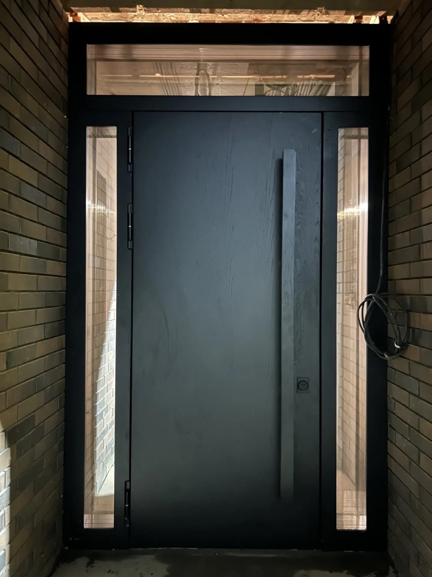 Установка двери Door Strong — работа 23