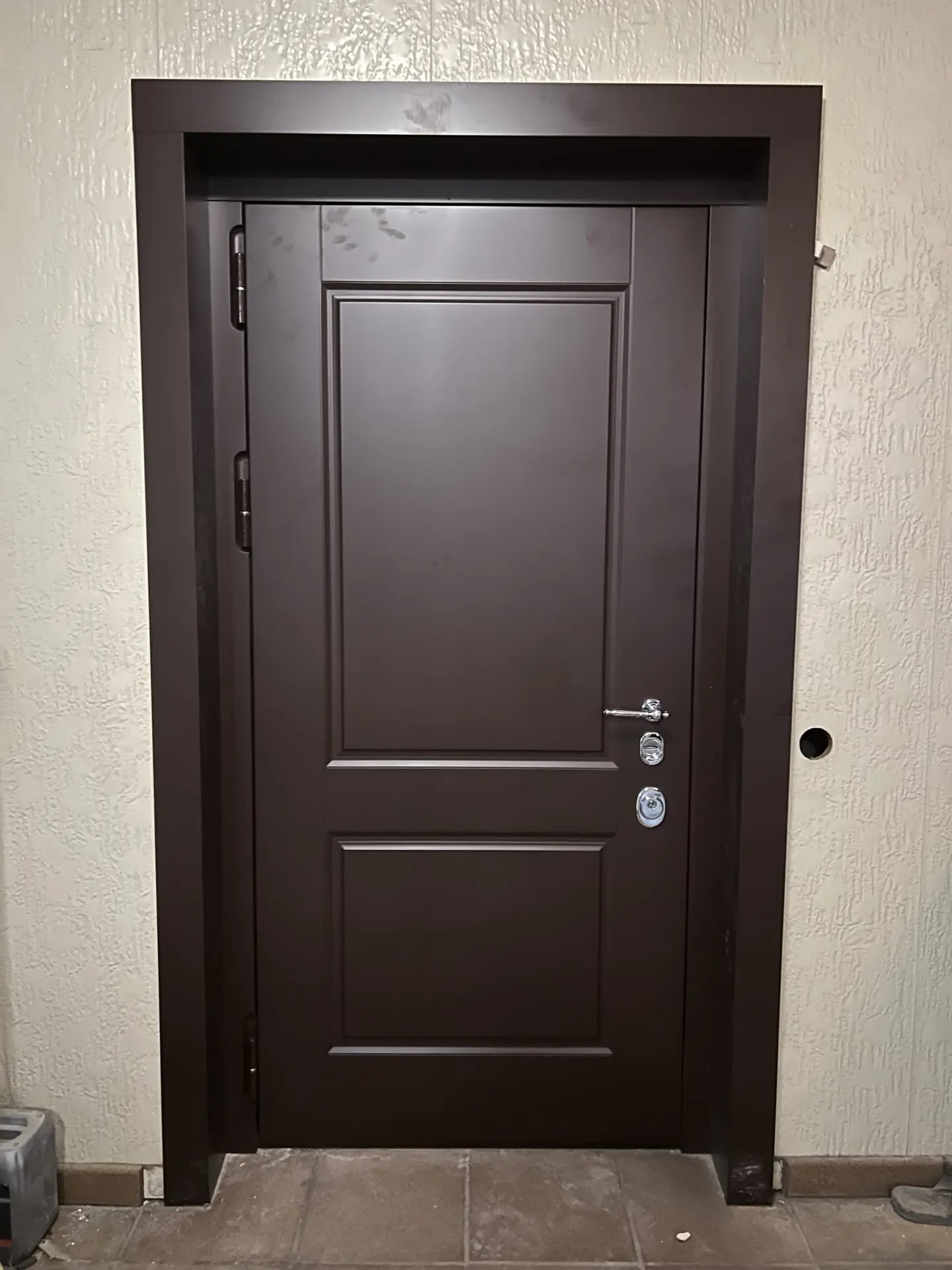 Установка двери Door Strong — работа 17