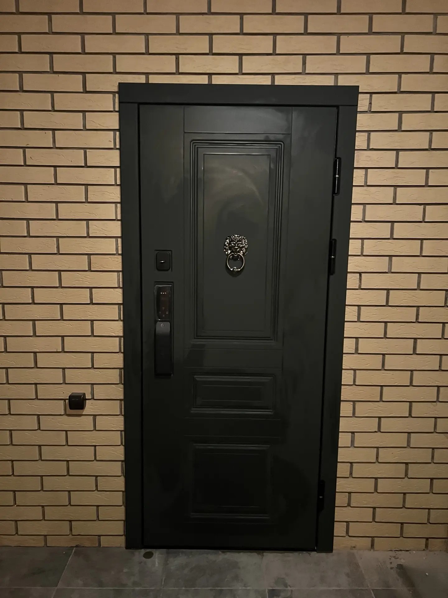 Установка двери Door Strong — работа 34