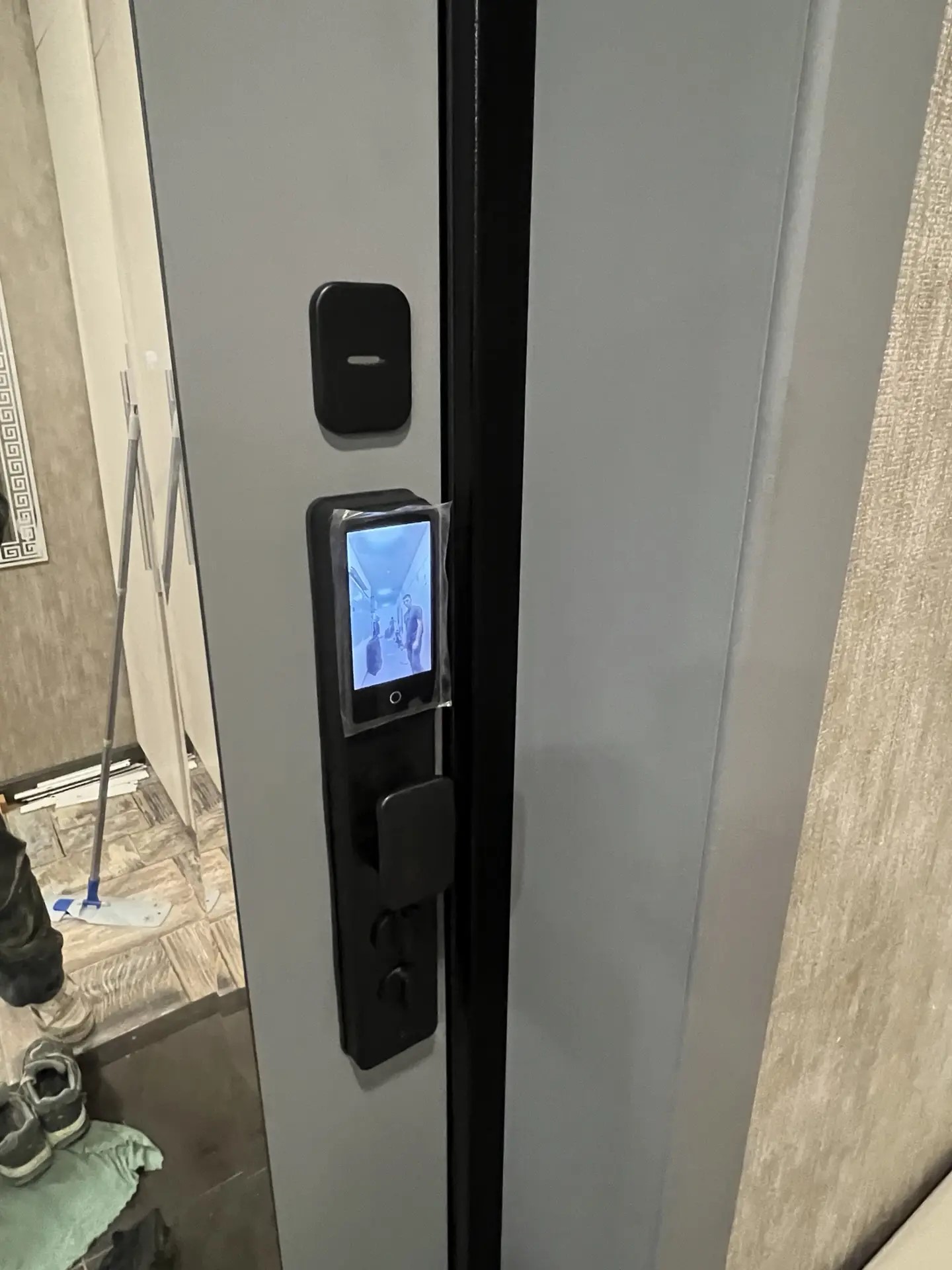 Установка двери Door Strong — работа 37